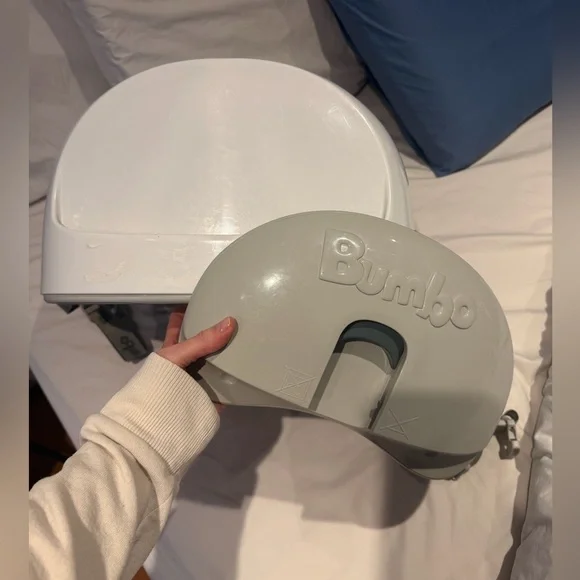 VGUC Baby Bumbo Pink and Cream Baby Seat with Detachable Tray and Safety Straps - Picture 9 of 16